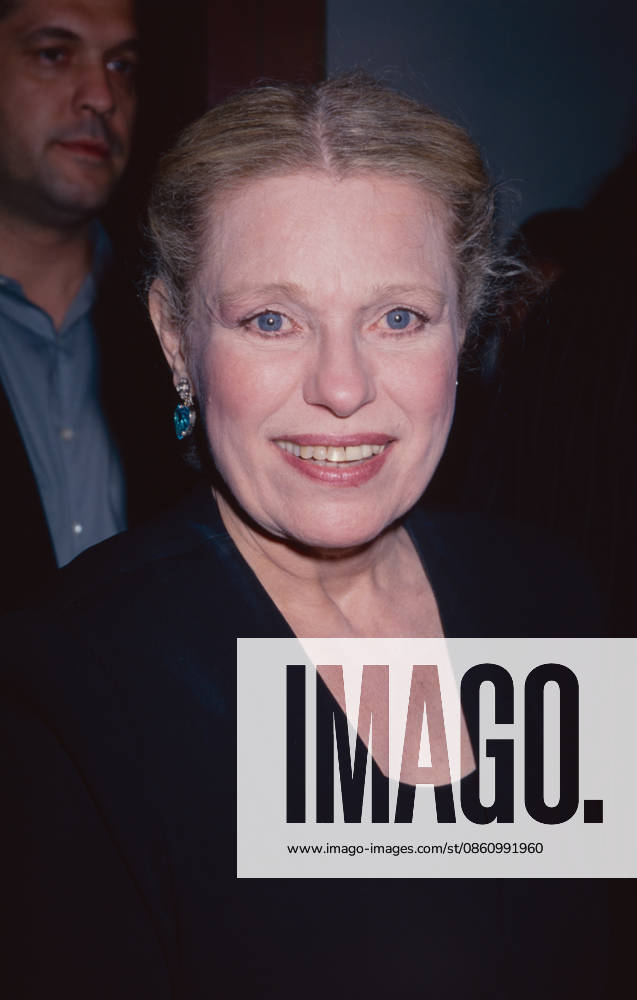 **FILE PHOTO** Louise Lesser Has Passed Away. Louise Lasser attends the opening night of Dinah Was at Gramercy Theatre in New York City on June 9, 1998. Photo