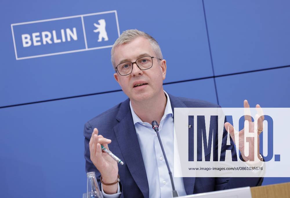 Stefan Evers, Bürgermeister von Berlin, Deutschland, Berlin, Senatspressekonferenz gemeinsam mit der Bürgermeisterin und Senatorin für Wirtschaft, Energie und Betriebe, Franziska Giffey, sowie dem Bürgermeister und Senator für Finanzen sowie für Kultur und Gesellschaftlichen Zusammenhalt, Stefan Evers