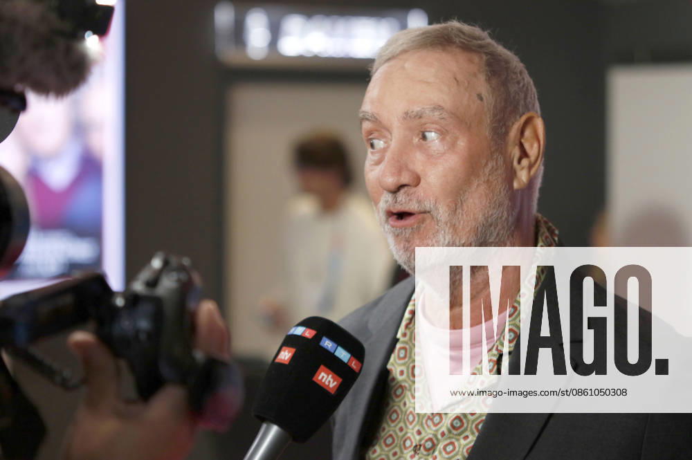 Roland Emmerich bei der Verleihung der Gläsernen Leinwand an Roland Emmerich im Rahmen der CineHamburg 2026 im Cinemaxx Dammtor. Hamburg