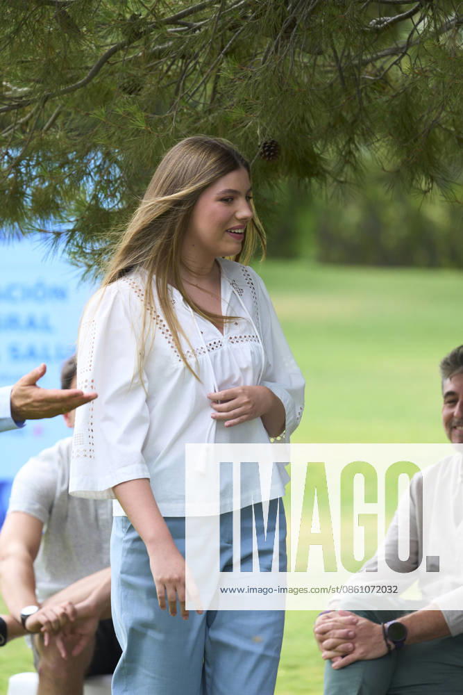 Princess Sofia attends a series of workshops to mark the occasion of the first edition of the Ibercaja Foundationâ€⠢s ‘Docentes Referentesâ€⠢ Grants at Monastery of Nuestra Senora de Cogullada on July 8, 2026 in Zaragoza, Spain Zaragoza Spain - ZUMAg15_ 20260708_zaf_g15_017
