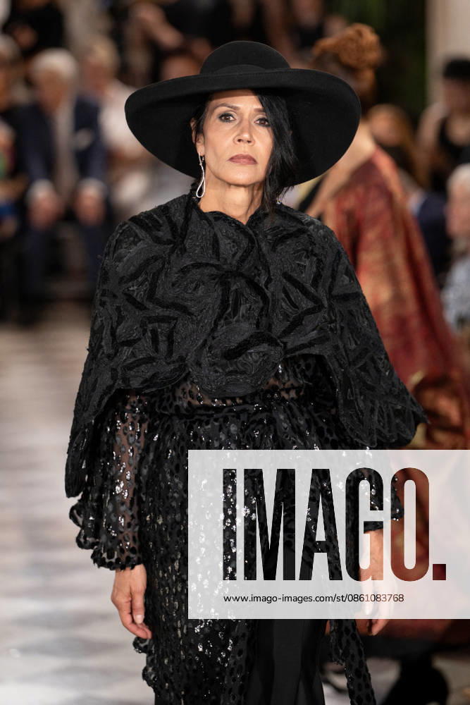 PFW - Franck Sorbier Runway A model walks the runway during the Franck Sorbier Haute Couture Fall Winter 2026 2027 show as part of Paris Fashion Week in Paris, France on July 08, 2026. Photo by Laurent Zabulon ABACAPRESS.COM