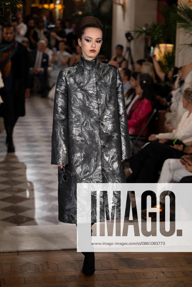 PFW - Franck Sorbier Runway A model walks the runway during the Franck Sorbier Haute Couture Fall Winter 2026 2027 show as part of Paris Fashion Week in Paris, France on July 08, 2026. Photo by Laurent Zabulon ABACAPRESS.COM