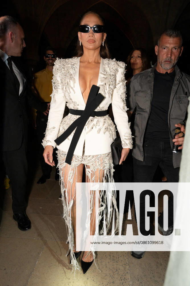 PFW - Zuhair Murad Front Row Jennifer Lopez attends the Zuhair Murad Haute Couture Fall Winter 2026 2027 show as part of Paris Fashion Week in Paris, France on July 08, 2026. Photo by Laurent Zabulon ABACAPRESS.COM