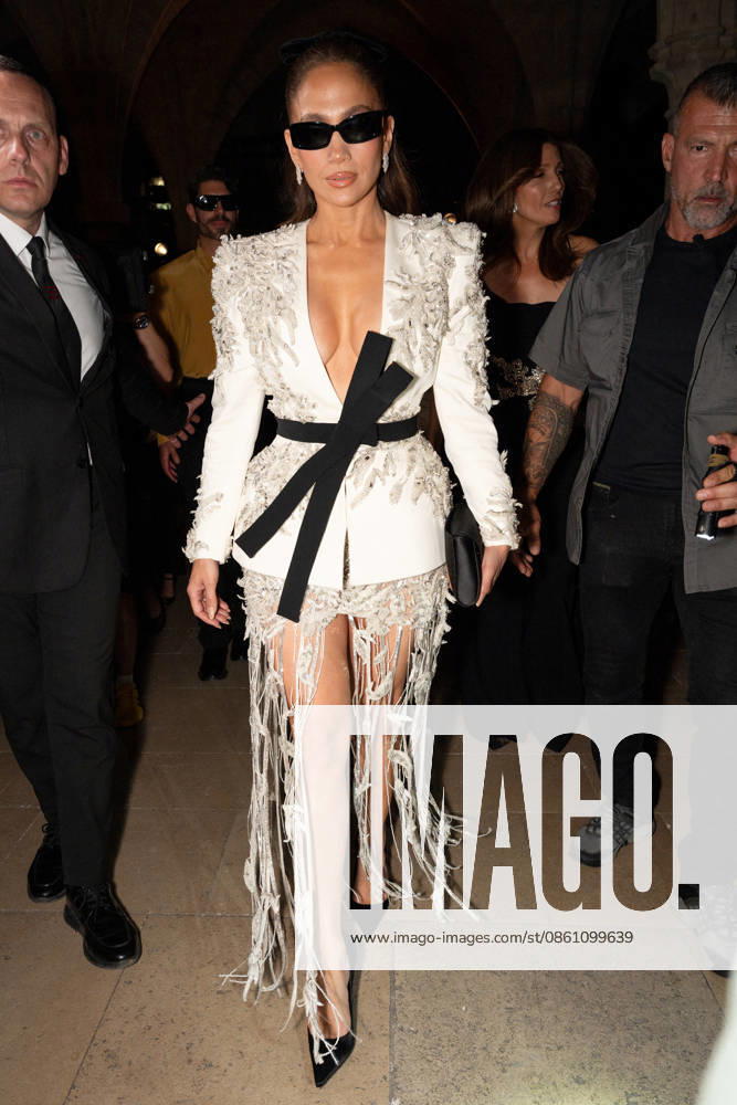 PFW - Zuhair Murad Front Row Jennifer Lopez attends the Zuhair Murad Haute Couture Fall Winter 2026 2027 show as part of Paris Fashion Week in Paris, France on July 08, 2026. Photo by Laurent Zabulon ABACAPRESS.COM