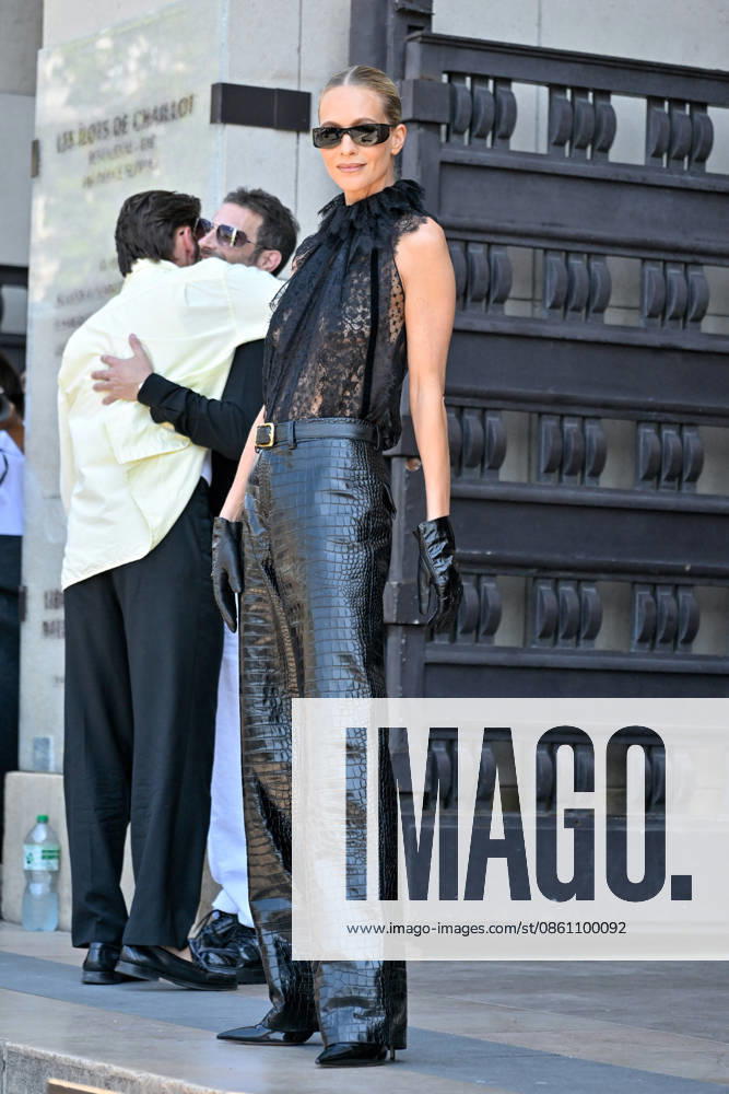 PFW Haute Couture Elie Saab Outside Arrivals JR Poppy Delevingne arriving at the Elie Saab show during Haute Couture Fashion Week in Paris, France, on 8 July 2026. Photo by Julien Reynaud APS-Medias ABACAPRESS.COM Paris France