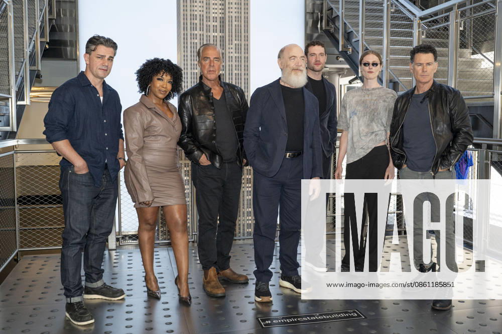 Cast members, HAMISH ALLAN HEADLEY, JESSICA FRANCES DUKES, TITUS WELLIVER, J.K. SIMMONS, TOM BRITTNEY, HILLARY MCCORMACK and VINCENT WALSH visit the Empire State Building in New York to celebrate the Premiere of The Westies on MGM. 8 July 2026 New York USA - ZUMAa265 20260708_zep_a265_076