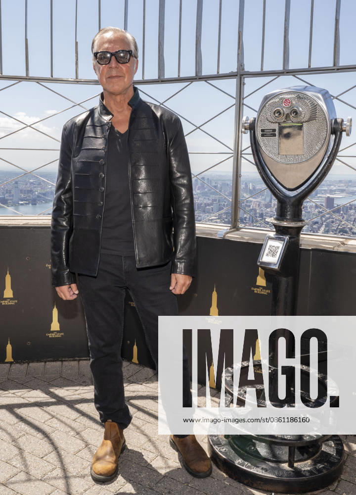 TITUS WELLIVER visits the Empire State Building in New York to celebrate the Premiere of The Westies on MGM. 8 July 2026 New York USA - ZUMAa265 20260708_zep_a265_109