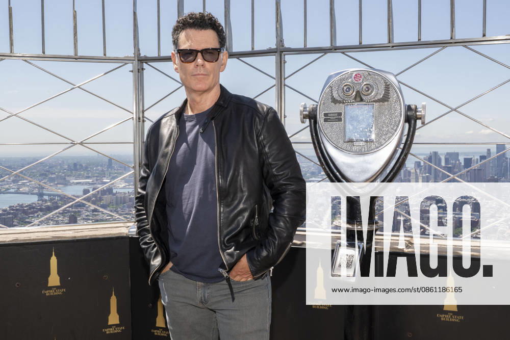 VINCENT WALSH visits the Empire State Building in New York to celebrate the Premiere of The Westies on MGM. 8 July 2026 New York USA - ZUMAa265 20260708_zep_a265_092