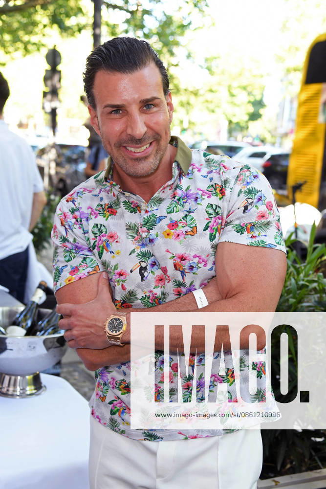 Leonard Freier bei der Restaurant Bellucci La Grande Bellezza Sommerparty in Berlin am 09.07.2026