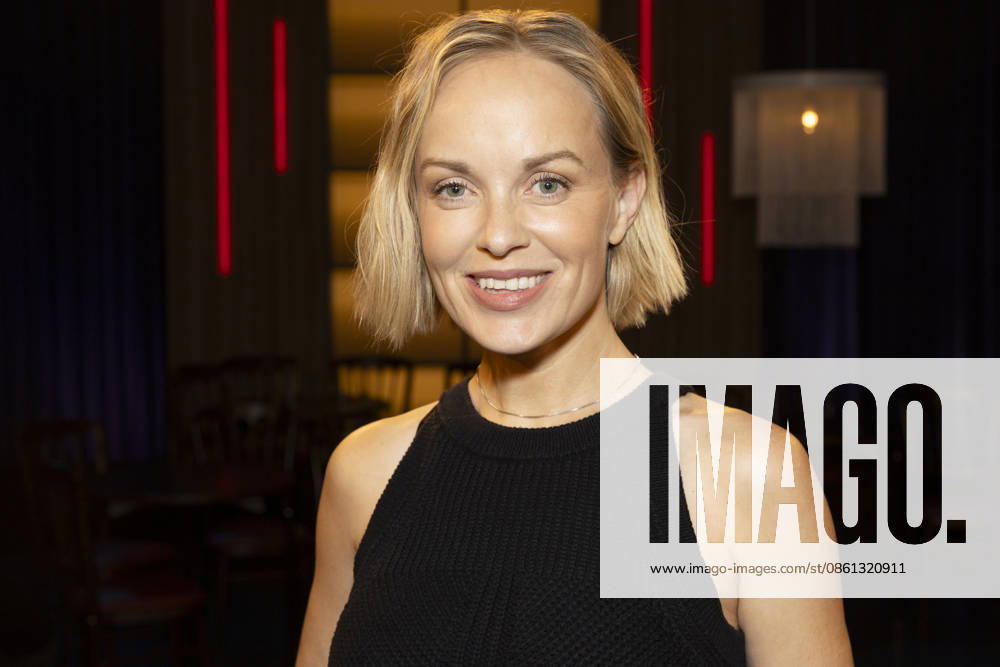 Schauspielerin Friederike KEMPTER, freundlich, Lachen, Portrait, Portraet, zu Gast in der TV Sendung ,,Koelner Treff,, im WDR Fernsehen, Aufzeichnung am 10.07.2026, Ausstrahlung am 07.08.2026.