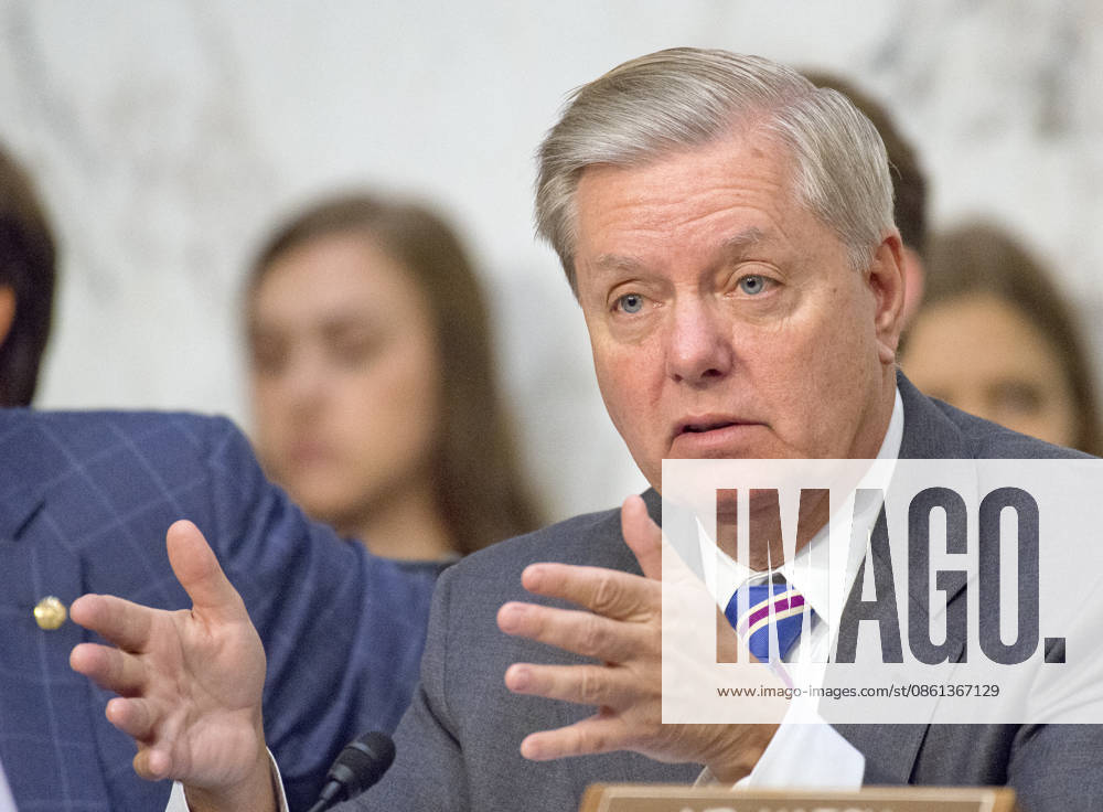 US Senate Judiciary Hearing on FARA United States Senator Lindsey Graham (Republican of South Carolina) questions the witnesses during the US Senate Committee on the Judiciary oversight hearing to examine the Foreign Agents Registration Act and attempts to influence United States elections, focusing on lessons learned from current and prior administrations on Capitol Hill in Washington, DC on Wednesday, July 26, 2017. Photo by Ron Sachs CNP ABACAPRESS.COM Washington District of Columbia United States