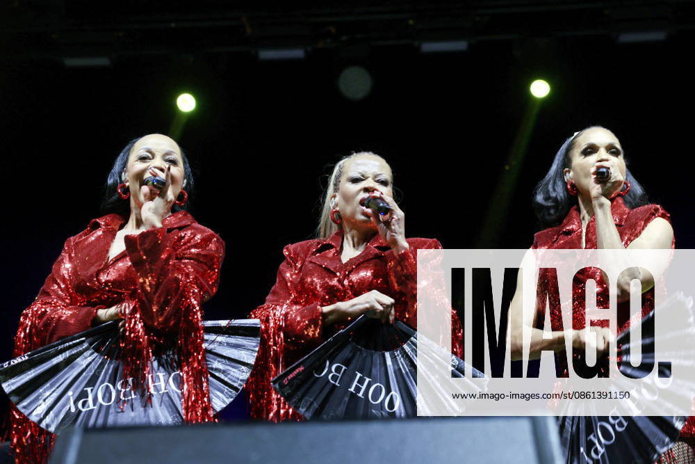 EN VOGUE, im Konzert live in der Uber Eats Music Hall, Berlin, Sängerin, Musik, mit Cindy Herron, Terry Ellis, Maxine Jones, Rhona Bennett, Berlin