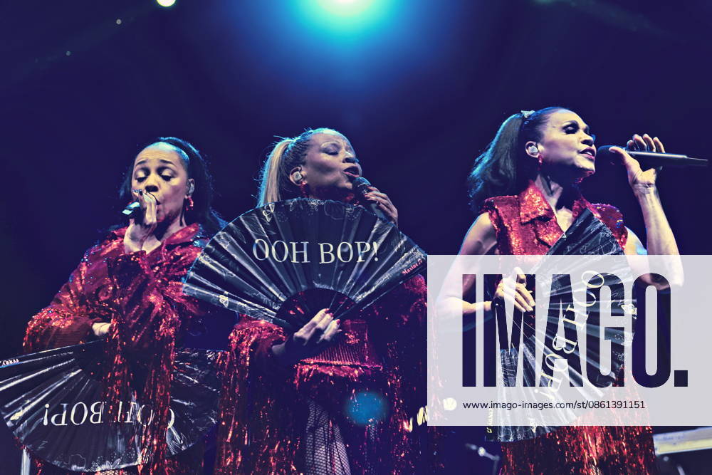 EN VOGUE, im Konzert live in der Uber Eats Music Hall, Berlin, Sängerin, Musik, mit Cindy Herron, Terry Ellis, Maxine Jones, Rhona Bennett, Berlin