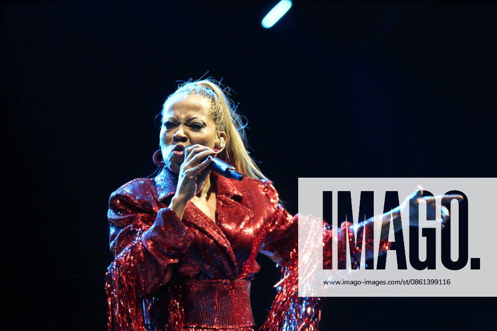 Maxine Jones von der Band En Vogue bei einem Konzert in der Uber Eats Music Hall in Berlin, 12. Juli 2026. En Vogue Konzert Berlin