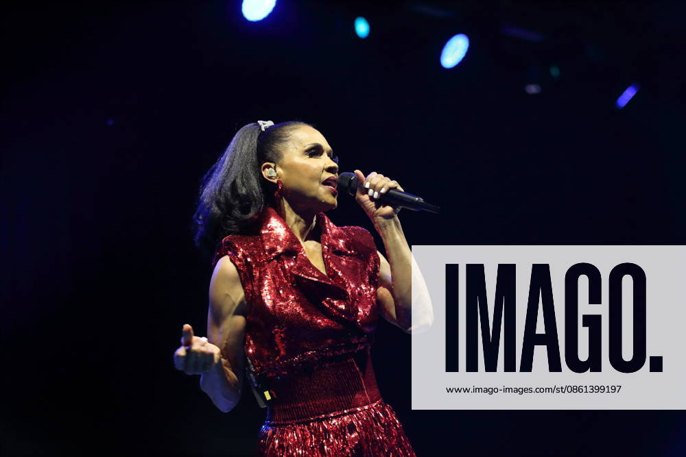 Cindy Herron von der Band En Vogue bei einem Konzert in der Uber Eats Music Hall in Berlin, 12. Juli 2026. En Vogue Konzert Berlin