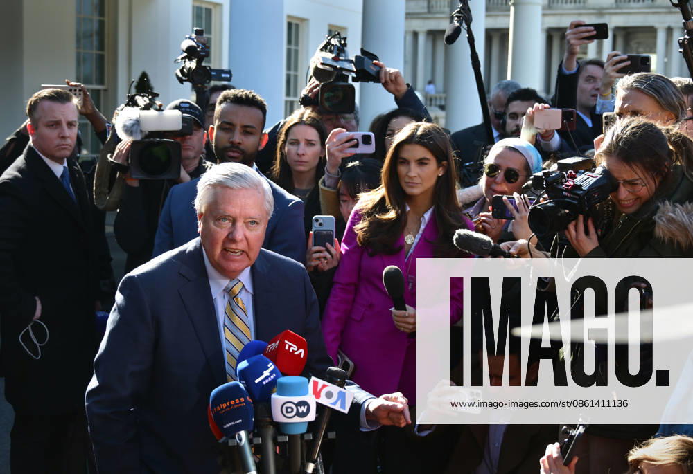 Sen. LINDSEY GRAHAM , R-S.C., who was elected to the Senate in 2002 and was a close political ally of President Donald Trump s, has died, his office confirmed early Sunday. He was 71. FILE PHOTO SHOT ON: February 28, 2025, Washington, Dc, USA: U.S. Sen. Lindsey Graham (R-SC) speaks to press after a meeting between U.S. President Donald Trump and Ukrainian President Volodymyr Zelensky devolved into heated words at the White House in Washington DC. Graham blamed Zelensky for being disrespectful. Washington USA - ZUMAg208 20250301_rpl_g208_010