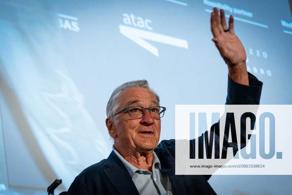 Entertainment Themen der Woche KW29 Robert De Niro attends the presentation of the restored film Novecento by Bernardo Bertolucci in Rome, Italy, on 13 July 2026. US actor Robert De Niro attends the presentation of the restored film Novecento by Bernardo Bertolucci to celebrate its fiftieth anniversary as part of the Cinema in Piazza festival at San Cosimato Square in Rome, Italy, on 13 July 2026., Credit:Stefano Costantino TTL Stefano Costantino Avalon Italy, Rome