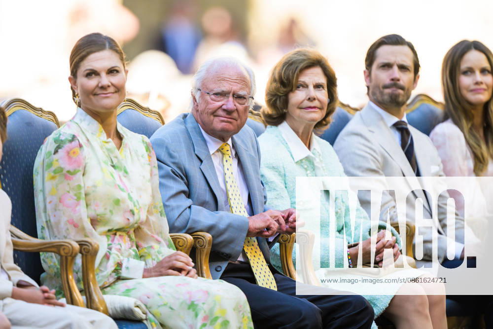 Kronprinsessan Victoria, kung Carl Gustaf och drottning Silvia under utdelningen av Victoriapriset den 14 juli 2026 i Borgholm.