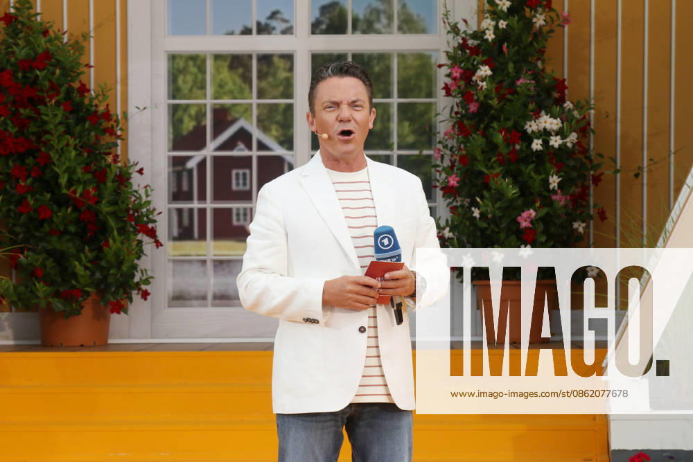 Entertainment Themen der Woche KW29 Immer wieder Sonntags 2026 - Folge 5 Rust, 19.07.2026 Stefan Mross bei der Live TV Sendung Immer wieder Sonntags (Folge 8) aus dem Wasserpark Rulantica bei Rust Baden Würtenberg Deutschland