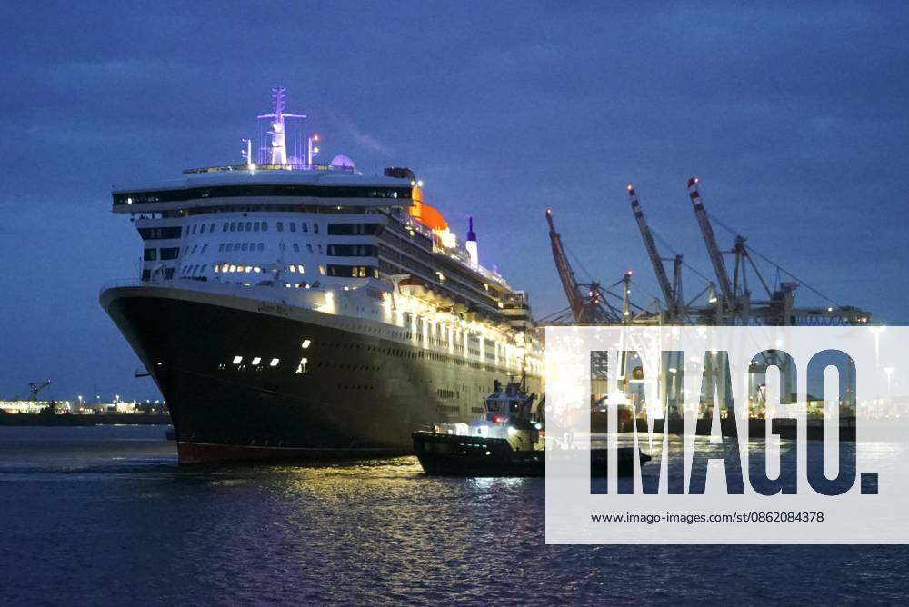 KW29 CNTV QUEENMARY2- Das Luxus Kreuzfahrtschiff Queen Mary 2 ist nach fast 11 Monaten zu frueher Stunde wieder einmal auf der Elbe in den Hamburg Hafen eingelaufen am 19.07.2026. Die Queen Mary 2, kurz QM2 genannt ist ein Transatlantikliner Kreuzfahrtmarke Cunard Line Hamburg Deutschland