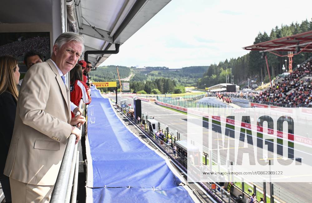 The King Visits The Formula 1 Belgian Grand Prix SPA-FRANCORCHAMPS, BELGIUM - JULY 19 : King Philippe attends the Formula 1 Belgian Grand Prix at the Spa-Francorchamps circuit. The King visits the paddock and the team facilities of Mercedes-AMG and Ferrari. He speaks with various drivers and members of the technical teams..After the race, the King presents the trophy to the winner.on July 19, 2026 in Spa-Francorchamps, Belgium, 19 07 2026 Spa-Francorchamps Belgium