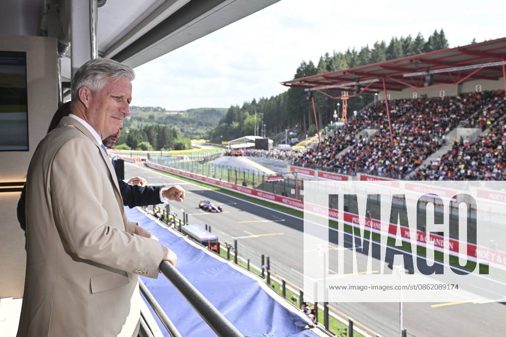 The King Visits The Formula 1 Belgian Grand Prix SPA-FRANCORCHAMPS, BELGIUM - JULY 19 : King Philippe attends the Formula 1 Belgian Grand Prix at the Spa-Francorchamps circuit. The King visits the paddock and the team facilities of Mercedes-AMG and Ferrari. He speaks with various drivers and members of the technical teams..After the race, the King presents the trophy to the winner.on July 19, 2026 in Spa-Francorchamps, Belgium, 19 07 2026 Spa-Francorchamps Belgium