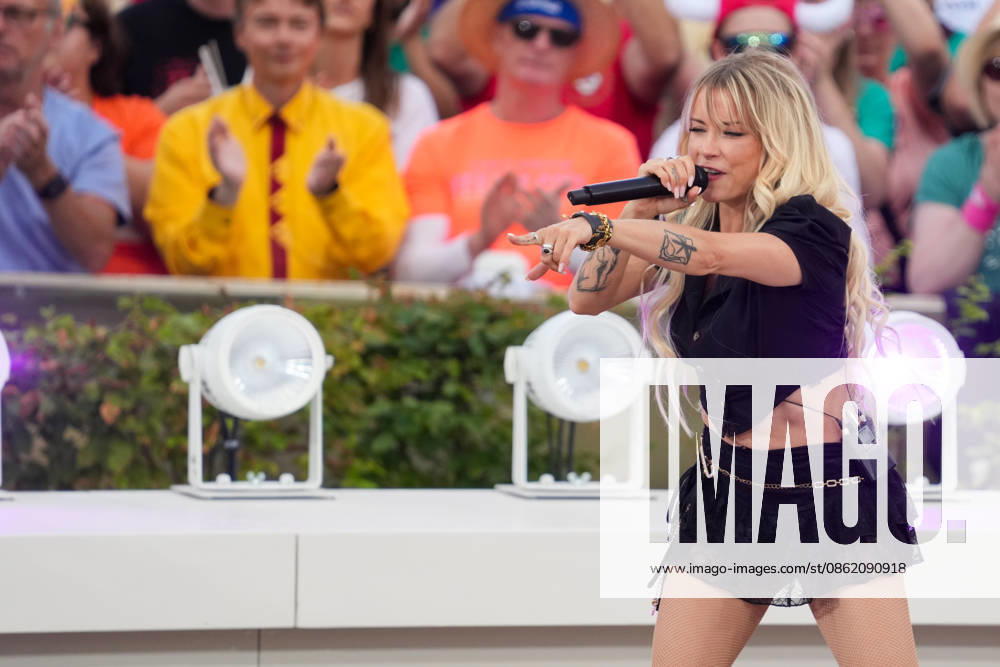 ZDF-Fernsehgarten 2026. Mia Julia im ZDF Fernsehgarten mit dem Motto Mallorca-Party am 19.07.2026 in Mainz. Mainz ZDF Fernsehgarten Rheinland-Pfalz