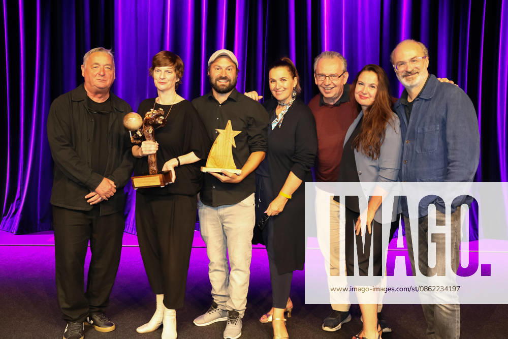 Kulturzentrum Güssing BGLD, Finale des burgenländischen Kabarettpreises 2026 beim Kultur Sommer Güssing, Vier Kandidaten treten an um das Preisgeld zu gewinnen im Bild: Andreas Vitasek, Michaela Obertscheider, -Hauptpreis, Manuel Thalhammer, -Publikumspreis, Peter Wustinger, Ursula Hofmeister, Georg Hoanzl, Finale des burgenländischen Kabarettpreises 2026 beim Kultur Sommer Güssing