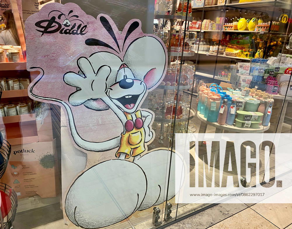 Deutschland, NRW, Spielwaren, Geschenkartikel, Diddl is back - das Comeback der Plüsch-Maus hat einen neuen Hype ausgelöst, Deutschland