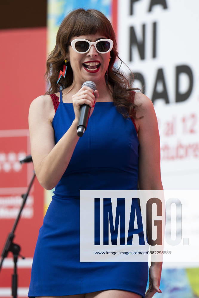 Singer Natalia Garcia Poza known artistically as Nat Simons performs during the presentation of Hispanicity 2026 at the Casa de Correos. Madrid Spain - ZUMAs197 20260721_aaa_s197_008