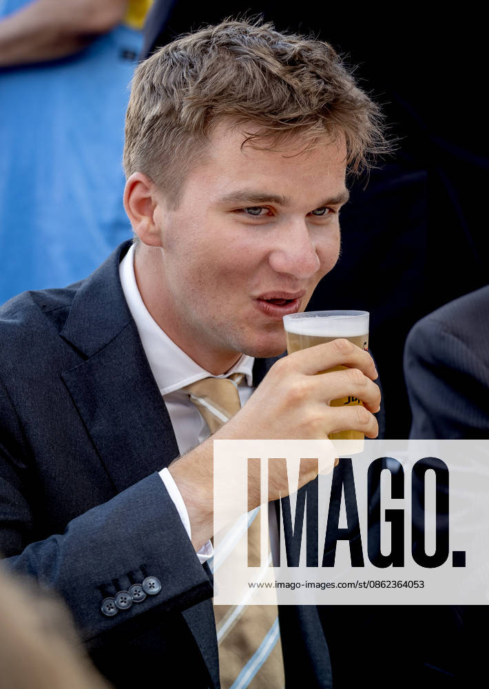 Resto Prince Gabriel with beer bier during the Everyone to the Table initiative by Resto National at Vossenplein - Place du Jeu de Balle, as part of the National Holiday in Brussels Â