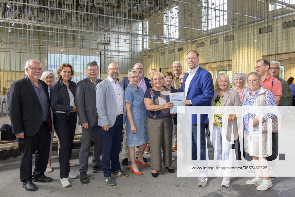 Pressetermin, Übergabe des Fördermittelbescheids für das Projekt AWO Wir-Garten im Zukunftsgarten der IGA 2027 Übergabe des Förderbescheides Dortmund Kokerei Hansa, Emscherallee 11, NRW Deutschland
