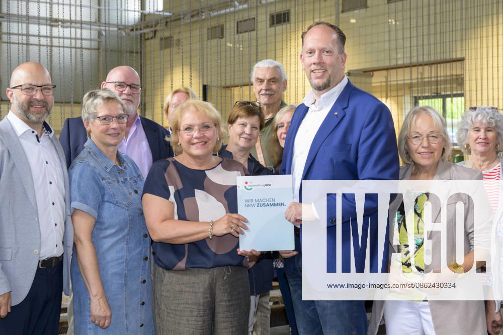 Pressetermin, Übergabe des Fördermittelbescheids für das Projekt AWO Wir-Garten im Zukunftsgarten der IGA 2027 Übergabe des Förderbescheides Dortmund Kokerei Hansa, Emscherallee 11, NRW Deutschland