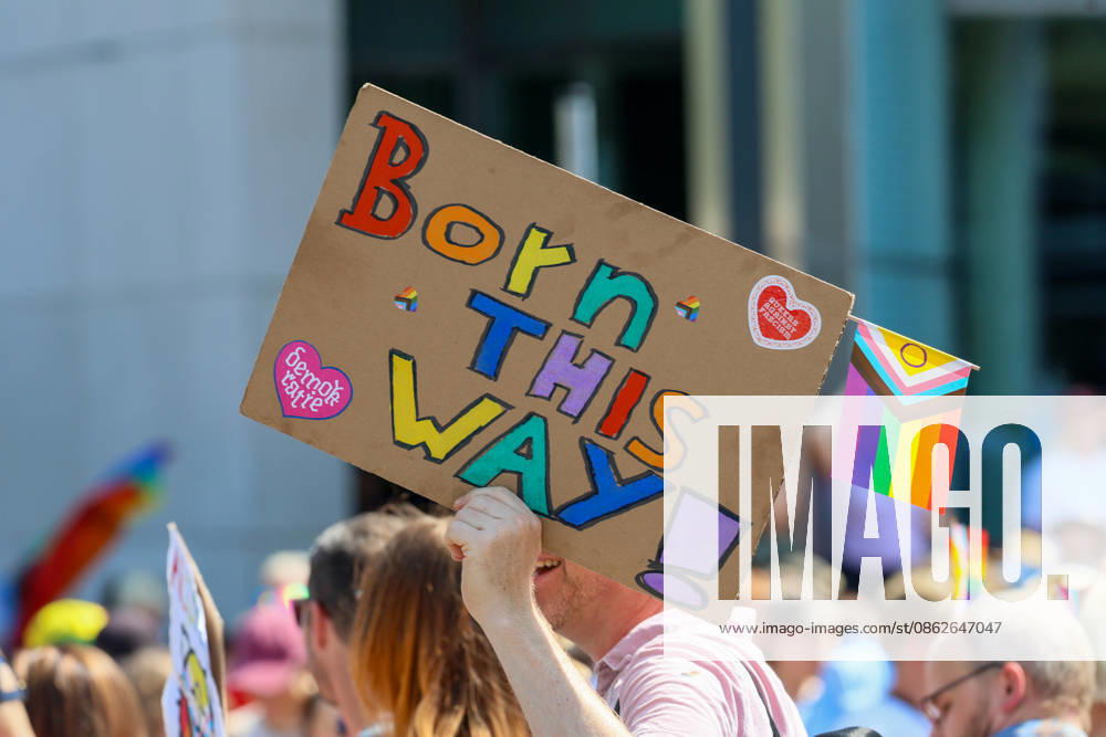 Themenbilder: Christopher Street Day, CSD Parade Stuttgart, 25.07.2026, Themenbilder: Christopher Street Day, CSD Parade Stuttgart, 25.07.2026, Born this Way, Plakat.