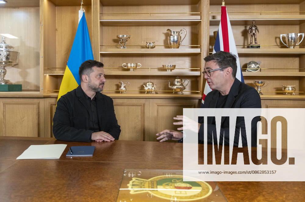 Andy Burnham welcomes Volodymyr Zelenskyy, PM Andy Burnham welcomes the President of Ukraine, Volodymyr Zelenskyy, to the UK. The leaders visit Portsmouth Naval Base to meet UK and Ukrainian troops and deliver joint remarks...Foreign secretary Ed Miliband greets sailors