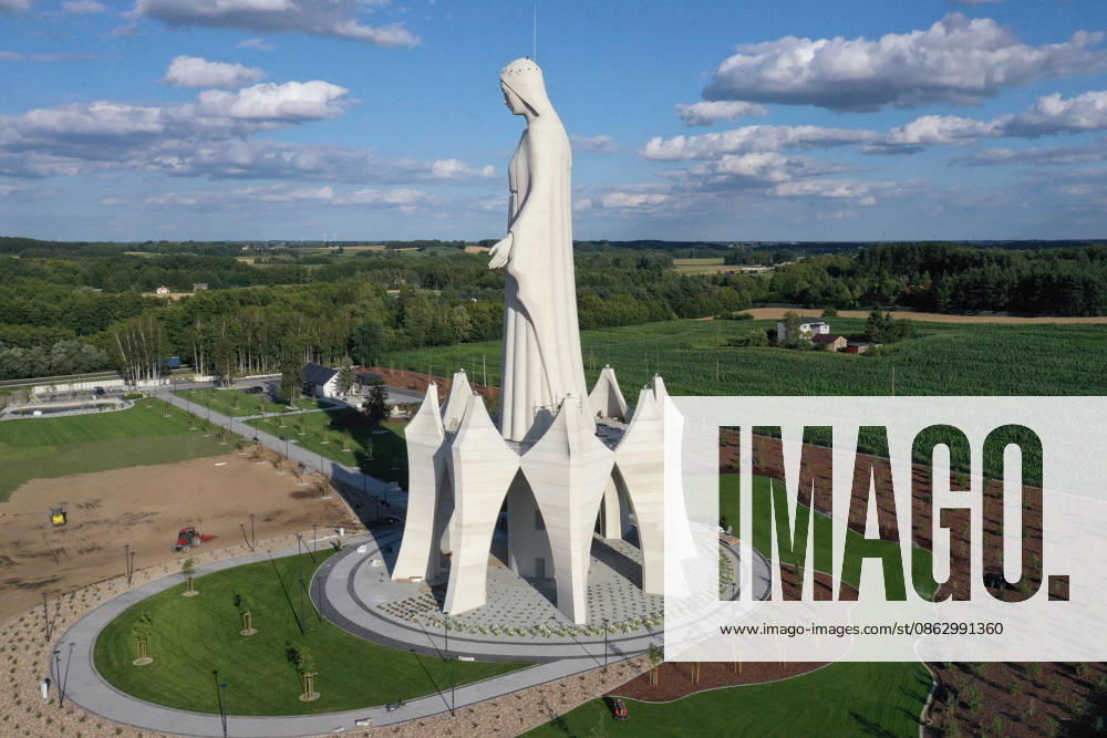 The largest statue of Our Lady in Europe Konotopie 28 07 2026 Construction of a 55-meter statue of the Virgin Mary in the village of Konotopie (Kuyavian-Pomeranian Voivodeship) has been completed. It will be the tallest in Europe and the second tallest in the world, after the statue of Mary in the Philippines. The official opening is scheduled for August 15th. The founder of the monument is Polish billionaire Roman Karkosik. 1117327281 1119366054