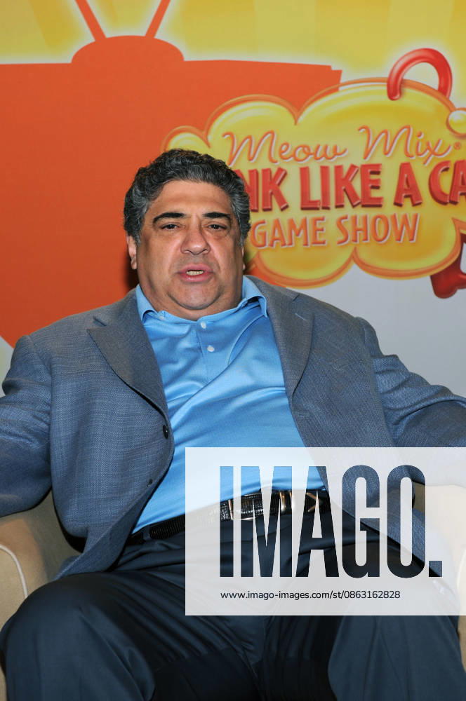 FILE PHOTO** Actor Vincent Pastore died today at the age of 80...New York, NY-6 21 08--New Yorkers (and Their Cats) Auditioned To Be on â€oeThe Meow Mix Game Showâ€Ââ€the Worldâ€⠢s First Game Show to Test How Well People Can Think Like Their Cat. The producers of The Meow Mix Game Show were in town for two days looking for the purrfect cat-testants to appear on the worldâ€⠢s first game show to test how well people can think like their cat. The 30-minute program, in which cats and their humans will compete as a team, will air on Game Show Network (GSN) on November 15, 2008. ..The audition process included a quiz (for people) on general feline knowledge, as well as a Holly - ZUMAr334 20080621_znp_r334_001