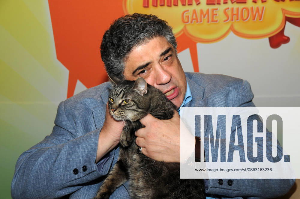 FILE PHOTO** Actor Vincent Pastore died today at the age of 80...New York, NY-6 21 08--New Yorkers (and Their Cats) Auditioned To Be on â€oeThe Meow Mix Game Showâ€�â€?the Worldâ€⠢s First Game Show to Test How Well People Can Think Like Their Cat. The producers of The Meow Mix Game Show were in town for two days looking for the purrfect cat-testants to appear on the worldâ€⠢s first game show to test how well people can think like their cat. The 30-minute program, in which cats and their humans will compete as a team, will air on Game Show Network (GSN) on November 15, 2008. ..The audition process included a quiz (for people) on general feline knowledge, as well as a Holly - ZUMAr334 20080622_znp_r334_002