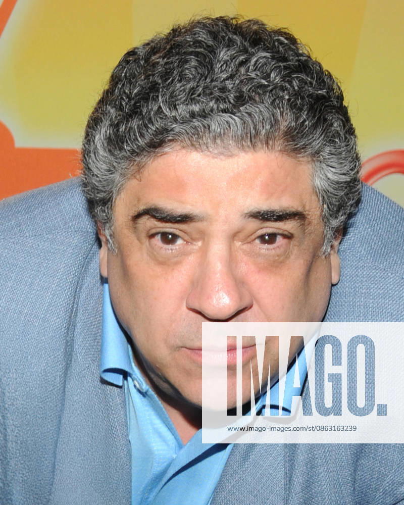 FILE PHOTO** Actor Vincent Pastore died today at the age of 80...New York, NY-6 21 08--New Yorkers (and Their Cats) Auditioned To Be on Ã¢â‚¬oeThe Meow Mix Game ShowÃ¢â‚¬Â?Ã¢â‚¬?the WorldÃ¢â‚¬â ¢s First Game Show to Test How Well People Can Think Like Their Cat. The producers of The Meow Mix Game Show were in town for two days looking for the purrfect cat-testants to appear on the worldÃ¢â‚¬â ¢s first game show to test how well people can think like their cat. The 30-minute program, in which cats and their humans will compete as a team, will air on Game Show Network (GSN) on November 15, 2008. ..The audition process included a quiz (for people) on general feline knowledge, as well as a Holly - ZUMAr334 20080622_znp_r334_003