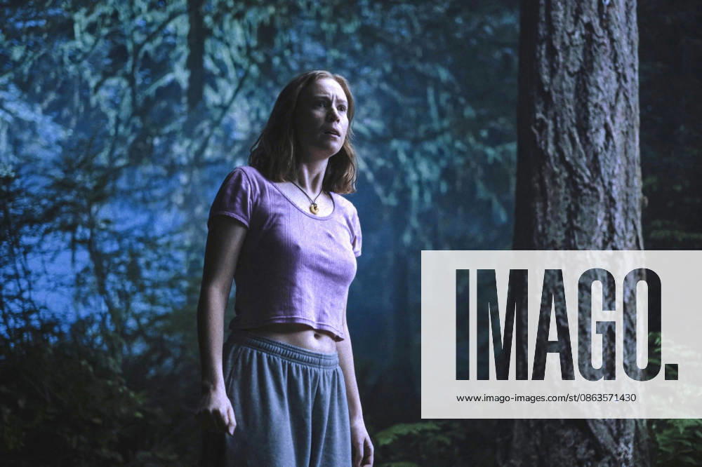 Hannah Einbinder USA. Hannah Einbinder in (C)MUBI new film : Teenage Sex and Death at Camp Miasma (2026) . Plot: A director making a slasher sequel becomes obsessed with casting the original film s final girl, leading both women into psychological and sexual chaos. LMK106-J11878-060826 Supplied by LMKMEDIA. Editorial Only. Landmark Media is not the copyright owner of these Film or TV stills but provides a service only for recognised Media outlets.