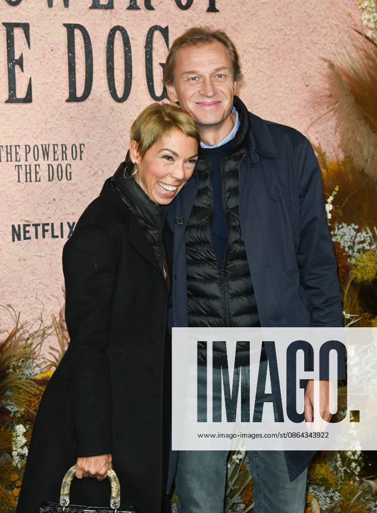 News from August 18, 2026: Mathilde Favier, Dior’s director of public relations, and her partner, film producer Nicolas Altmayer, died yesterday in a car accident in the Deux-Sèvres department. Mathilde Favier and her partner Nicolas Altmayer at the premiere of the film *The Power of the Dog* dog before its release on Netflix at the UGC Normandie theater in Paris on October 18, 2021. Coadic Guirec Bestimage. The Power of the Dog Premiere at the UGC Normandie Theater on October 18, 2021, in Paris, France. Paris, France