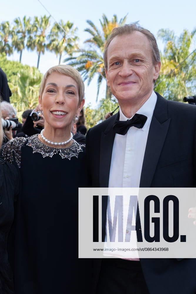 News from August 18, 2026: Mathilde Favier, Dior’s director of public relations, and her partner, film producer Nicolas Altmayer, died yesterday in a car accident in the Deux-Sèvres department. Mathilde Favier and her partner Nicolas Altmayer on the red carpet for the film L’amour ouf during the 77th Cannes International Film Festival at the Palais des Festivals in Cannes, May 23, 2024. Olivier Borde, Bestimage. Red carpet for the film Beating Hearts during the 77th Cannes International Film Festival at the Palais des Festivals in Cannes, France May 23, 2024 Cannes, France