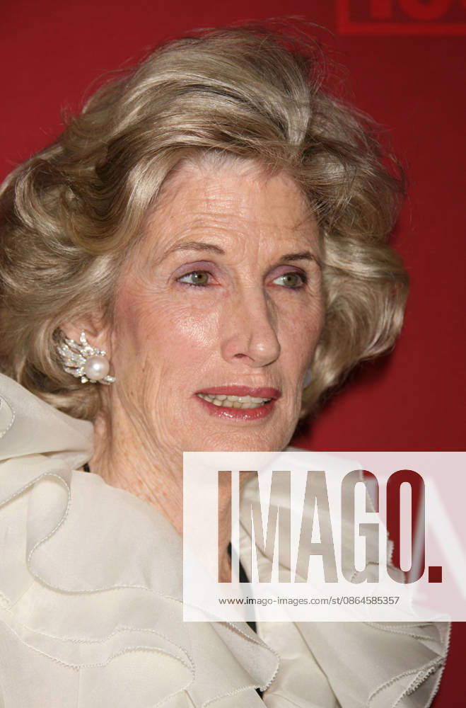 **FILE PHOTO** Nancy Kissinger Has Passed Away. Nancy Kissinger attends TIME 100 Gala to celebrate TIME s list of the 100 most influential people in the world at Jazz at Lincoln Center, Time Warner Center in New York City on May 8, 2007. Photo