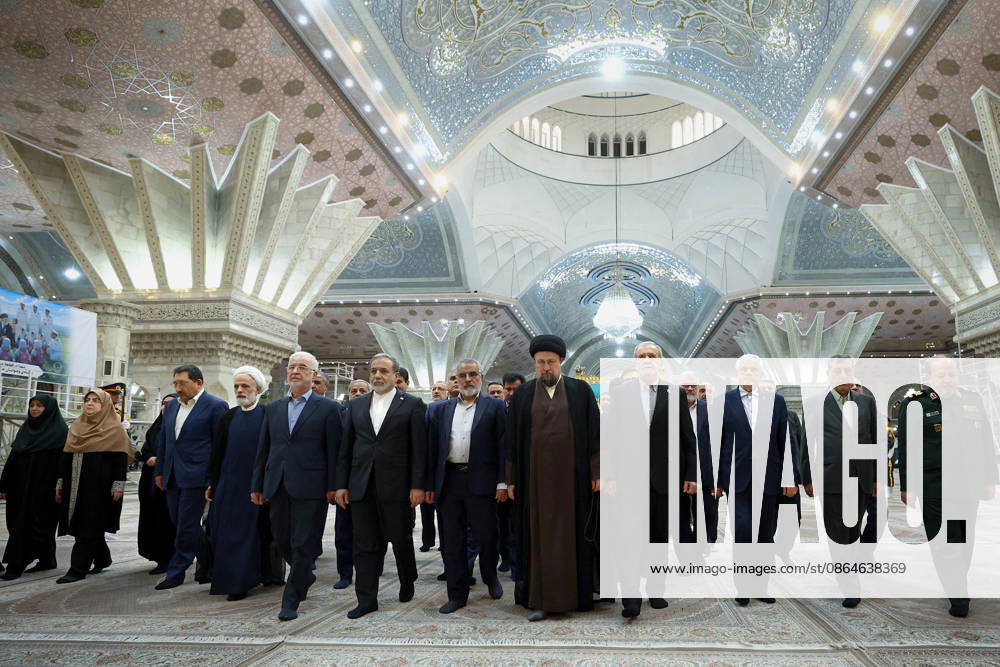 Iranian President Masoud Pezeshkian TEHRAN, IRAQ - AUGUST 23: (---- – MANDATORY CREDIT - IRANIAN PRESIDENCY HANDOUT - NO MARKETING NO ADVERTISING CAMPAIGNS - DISTRIBUTED AS A SERVICE TO CLIENTS----) Iranian President Masoud Pezeshkian attends an event to mark the first day of the Government Week at the mausoleum of Ayatollah Ruhollah Khomeini, the founder of the Islamic Republic of Iran, in Tehran, Iran on August 23, 2026. Iranian Presidency Anadolu Tehran Iran. Editorial use only. Please get in touch for any other usage.