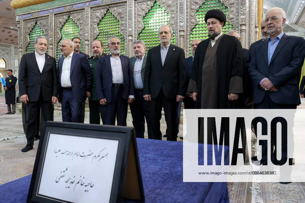 Iranian President Masoud Pezeshkian TEHRAN, IRAQ - AUGUST 23: (---- – MANDATORY CREDIT - IRANIAN PRESIDENCY HANDOUT - NO MARKETING NO ADVERTISING CAMPAIGNS - DISTRIBUTED AS A SERVICE TO CLIENTS----) Iranian President Masoud Pezeshkian attends an event to mark the first day of the Government Week at the mausoleum of Ayatollah Ruhollah Khomeini, the founder of the Islamic Republic of Iran, in Tehran, Iran on August 23, 2026. Iranian Presidency Anadolu Tehran Iran. Editorial use only. Please get in touch for any other usage.