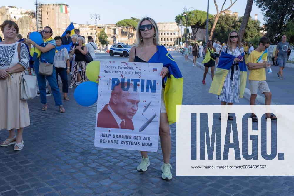 IPA87735391 - Rally in Rome to mark the anniversary of Ukraine s independence