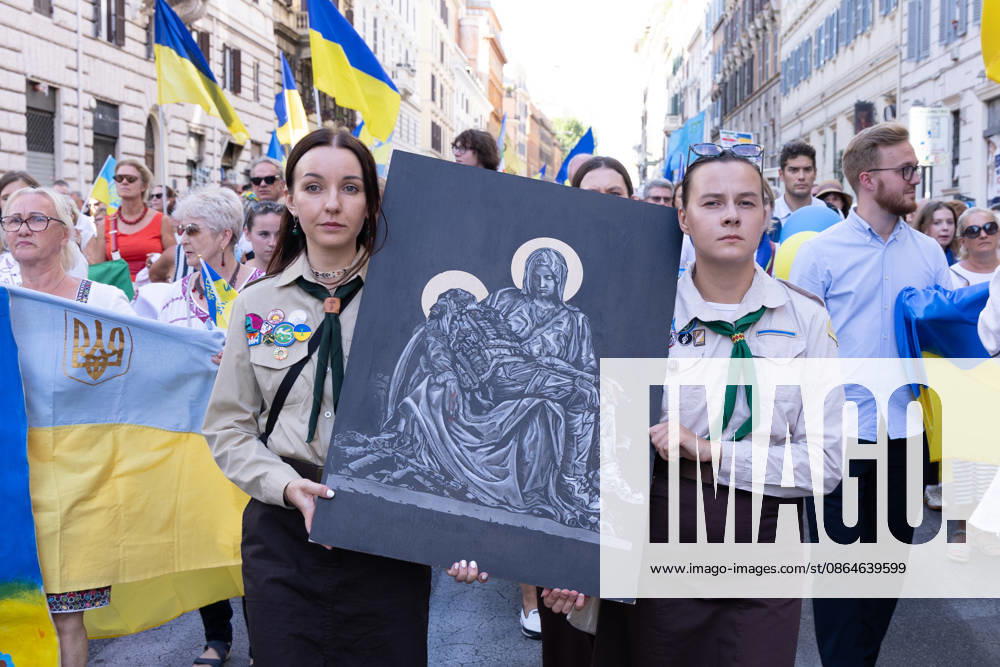 IPA87735333 - Rally in Rome to mark the anniversary of Ukraine s independence