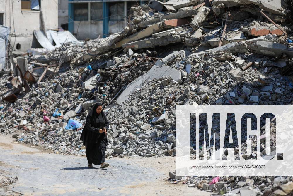 Palestinians live amid destruction in Jabalia camp JABALIA REFUGEE CAMP, NORTHERN GAZA STRIP, PALESTINE, AUGUST 23, 2026: Palestinians live amid the rubble of destroyed homes and extensive damage in Jabalia refugee camp in the northern Gaza Strip, facing difficult living conditions as they seek safety and basic necessities. JABALIA Palestine, State of