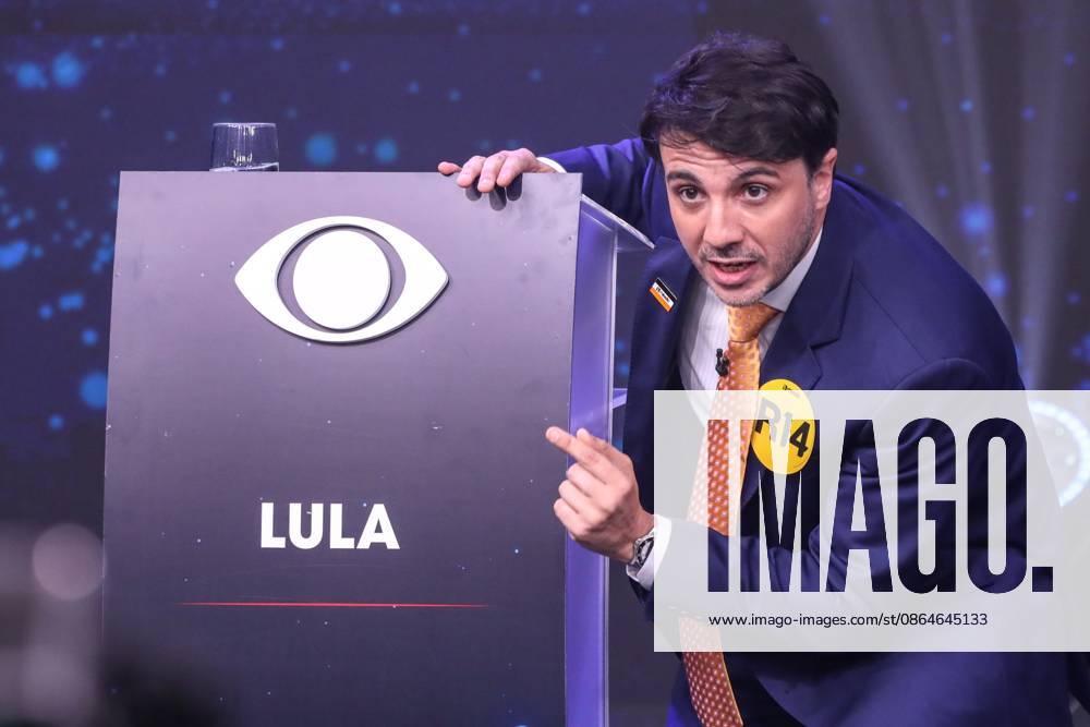 Band hosts the first presidential debate without Lula and Flavio Bolsonaro. Sao Paulo, SP. 23.08.2026 - Presidential Debate - Candidate Renan Santos (mission) during the first debate of the presidential race elections promoted by TV Bandeirantes, at the station s headquarters, in the southern zone of Sao Paulo, this Sunday, August 23, 2026.(Foto: Marina Uezima Brazil Photo Press Brazil Photo Press) INTERNATIONAL Sao Paulo Sao Paulo Brasil