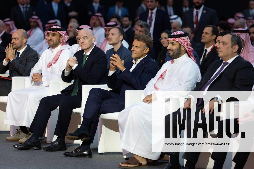 Emmanuel Macron And Mohammed Bin Salman Attend Esports World Cup Closing Ceremony - Paris French President Emmanuel Macron and the Crown Prince and Saudi Arabia s Crown Prince Mohammed bin Salman MBS and President of FIFA Gianni Infantino attend the closing ceremony of the Esports World Cup at the Grand Palais in Paris, France, on August 23, 2026. Photo by Raphael Lafargue ABACAPRESS.COM Paris Ile-de-France France